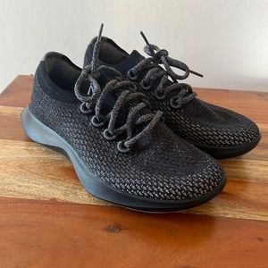 Allbirds Women’s Tree Dashers Obsidian Sneakers.  Size 8.